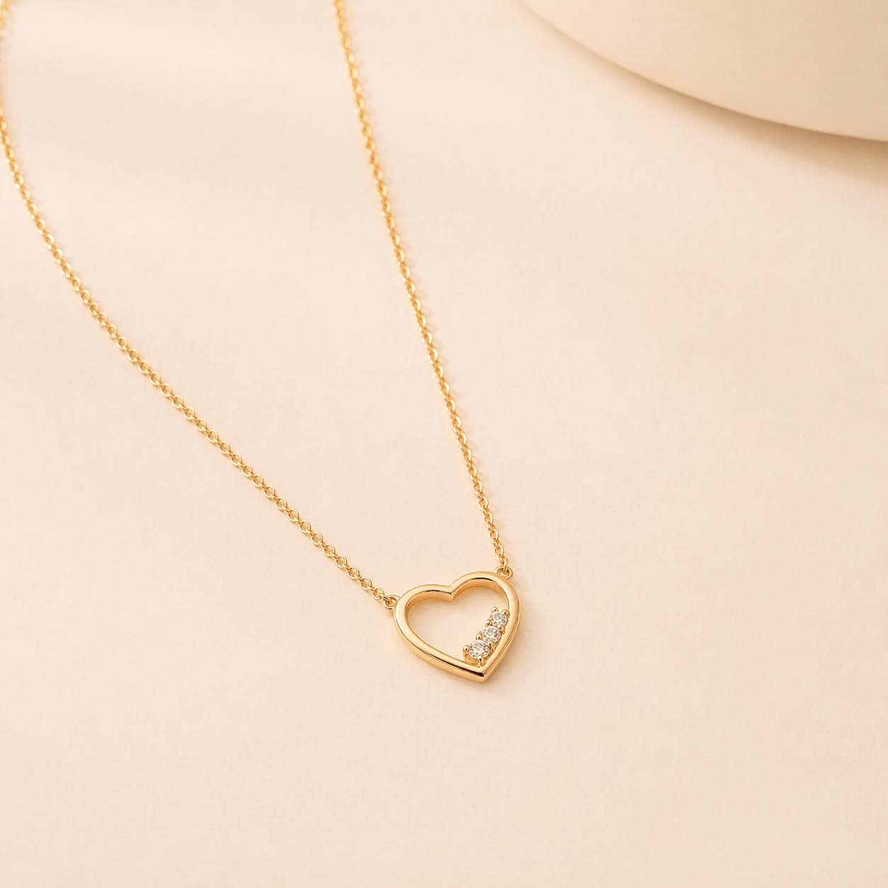 collier et pendentifs femme plaqué or créator bijouterie orléans